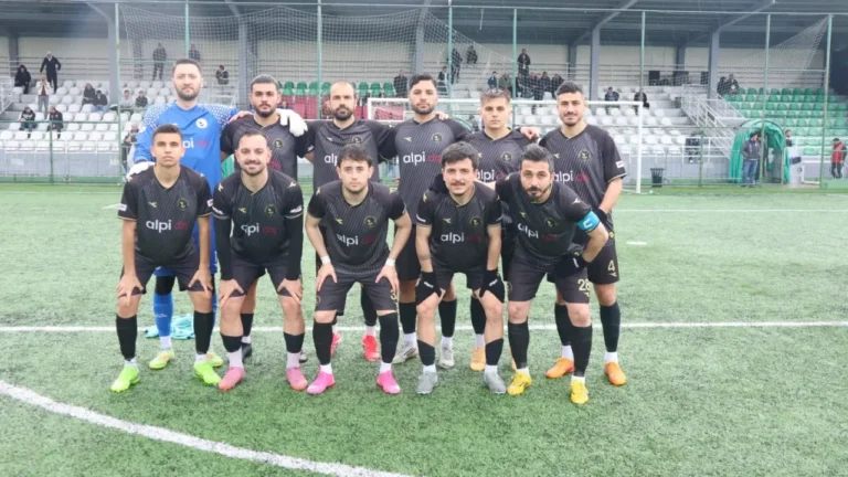 Yeniyolspor Trabzon’da Arsin Belediyespor’a Yenildi
