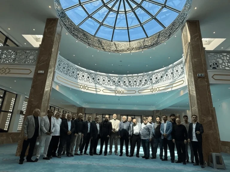 Fransa’da gönülleri buluşturan açılış; DİTİB – Vernon Ulu Camii ibadete girdi
