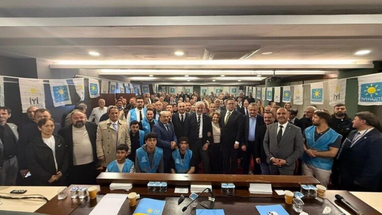 İYİ Parti’den Giresun’da Gövde Gösterisi