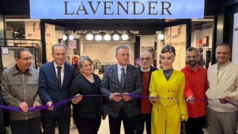 Lavender Kadın Giyim Mağazası Açıldı