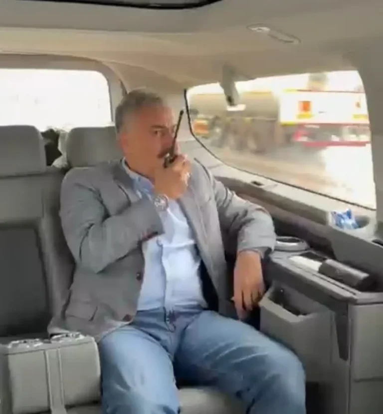 Manisa İl Emniyet Müdürü tüm personeline telsiz anosuyla veda etti