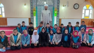 Öğrencilerden anlamlı cami ziyareti