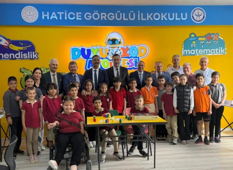 Türkiye’de bir ilk: Özel çocuklar için “Duyu-Kod Atölyesi” Manisa’da açıldı