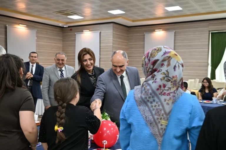 Güçlü aile, güçlü toplum için 3 kuşak aynı sofrada buluştu